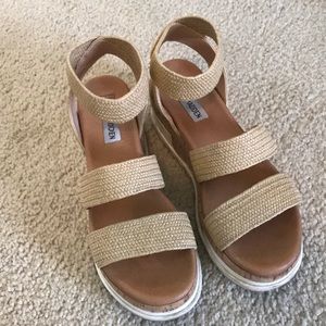 Steve Madden Brandi platform wedges